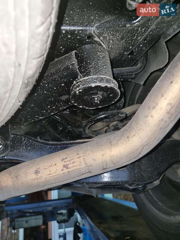 Внедорожник / Кроссовер Nissan Pathfinder 2016 в Киеве фото 24 Внедорожник / Кроссовер Nissan Pathfinder 2016 в Киеве