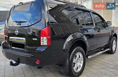 Внедорожник / Кроссовер Nissan Pathfinder 2006 в 