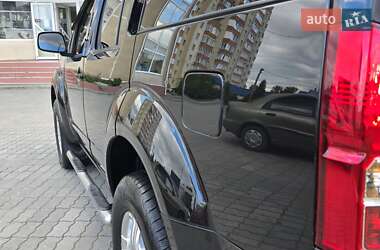 Внедорожник / Кроссовер Nissan Pathfinder 2006 в 