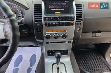 Внедорожник / Кроссовер Nissan Pathfinder 2006 в 