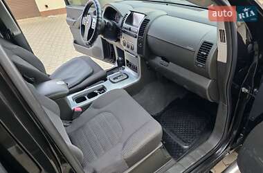 Внедорожник / Кроссовер Nissan Pathfinder 2006 в 