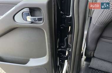 Внедорожник / Кроссовер Nissan Pathfinder 2006 в 