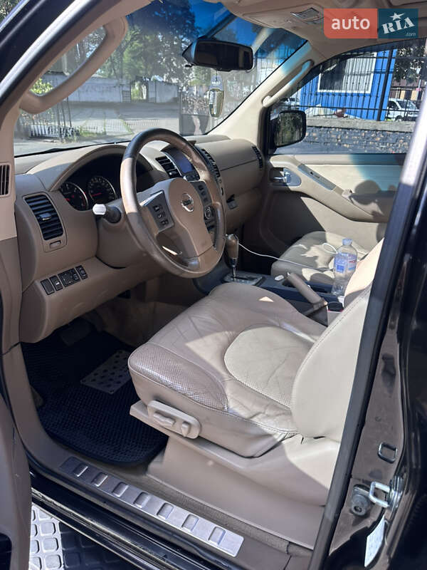 Внедорожник / Кроссовер Nissan Pathfinder 2007 в Киеве