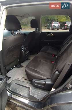 Внедорожник / Кроссовер Nissan Pathfinder 2014 в 
