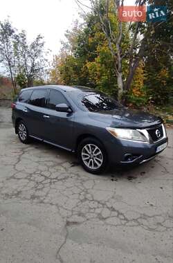 Внедорожник / Кроссовер Nissan Pathfinder 2014 в 