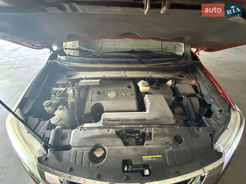 Внедорожник / Кроссовер Nissan Pathfinder 2015 в Львове