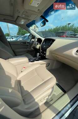 Позашляховик / Кросовер Nissan Pathfinder 2013 в  фото 26 Позашляховик / Кросовер Nissan Pathfinder 2013 в