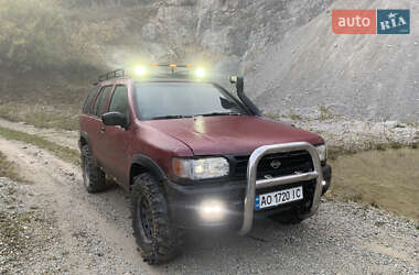Позашляховик / Кросовер Nissan Pathfinder 1997 в Рахові