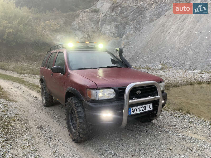 Nissan Pathfinder 1997