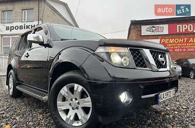 Внедорожник / Кроссовер Nissan Pathfinder 2007 в Смеле