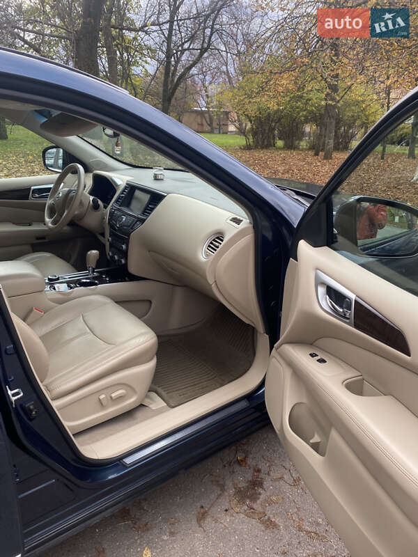 Внедорожник / Кроссовер Nissan Pathfinder 2014 в Кропивницком