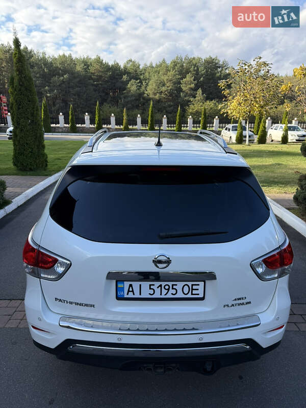 Позашляховик / Кросовер Nissan Pathfinder 2015 в Києві