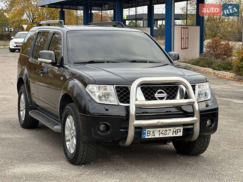 Внедорожник / Кроссовер Nissan Pathfinder 2007 в Днепре
