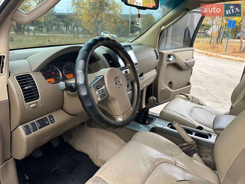 Внедорожник / Кроссовер Nissan Pathfinder 2007 в Днепре