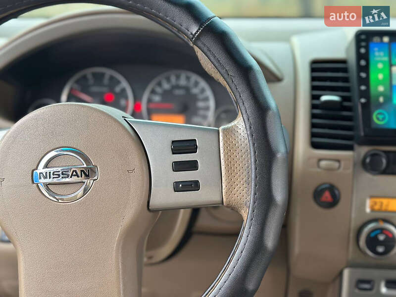 Внедорожник / Кроссовер Nissan Pathfinder 2007 в Днепре