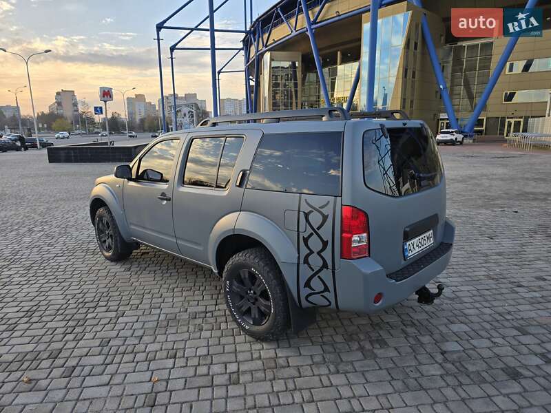 Внедорожник / Кроссовер Nissan Pathfinder 2006 в Харькове фото 15 Внедорожник / Кроссовер Nissan Pathfinder 2006 в Харькове