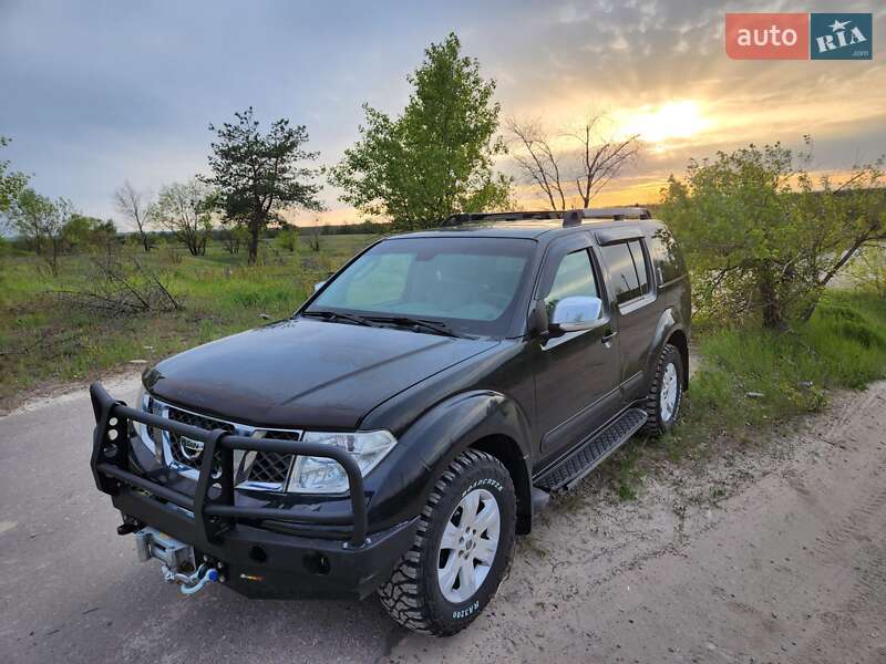 Внедорожник / Кроссовер Nissan Pathfinder 2008 в Киеве
