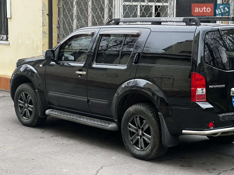 Внедорожник / Кроссовер Nissan Pathfinder 2006 в Хмельницком фото Внедорожник / Кроссовер Nissan Pathfinder 2006 в Хмельницком