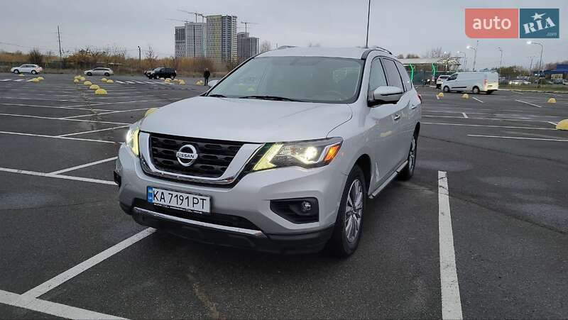Позашляховик / Кросовер Nissan Pathfinder 2019 в Києві