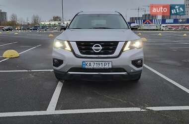 Внедорожник / Кроссовер Nissan Pathfinder 2019 в Киеве
