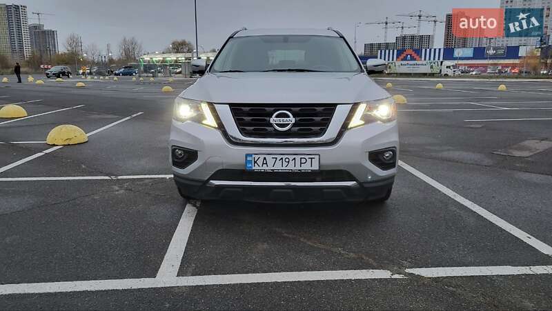 Позашляховик / Кросовер Nissan Pathfinder 2019 в Києві