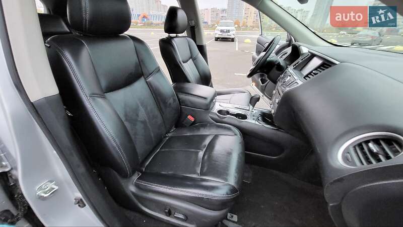 Позашляховик / Кросовер Nissan Pathfinder 2019 в Києві
