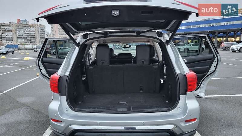 Позашляховик / Кросовер Nissan Pathfinder 2019 в Києві