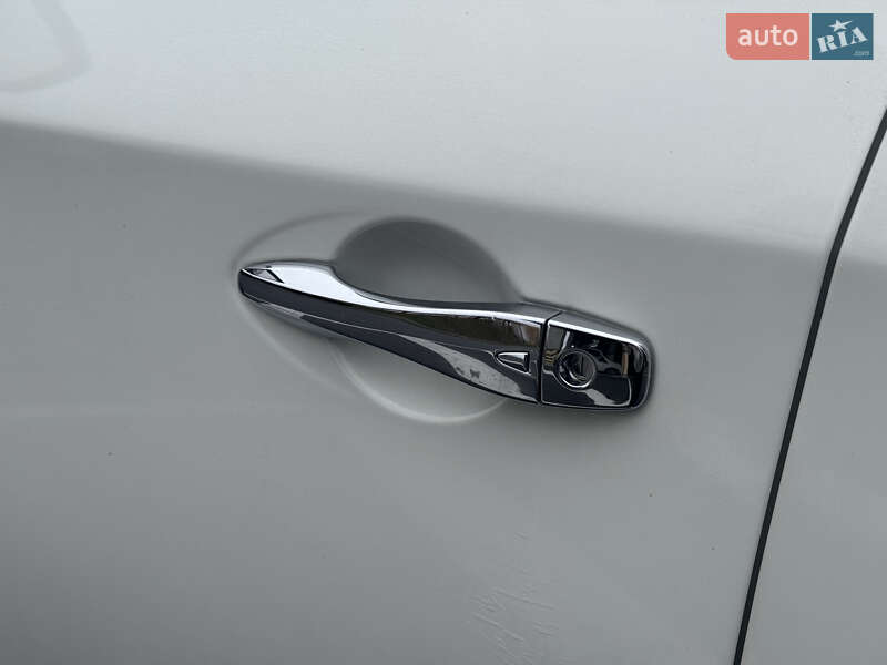 Внедорожник / Кроссовер Nissan Pathfinder 2012 в Киеве фото 8 Внедорожник / Кроссовер Nissan Pathfinder 2012 в Киеве