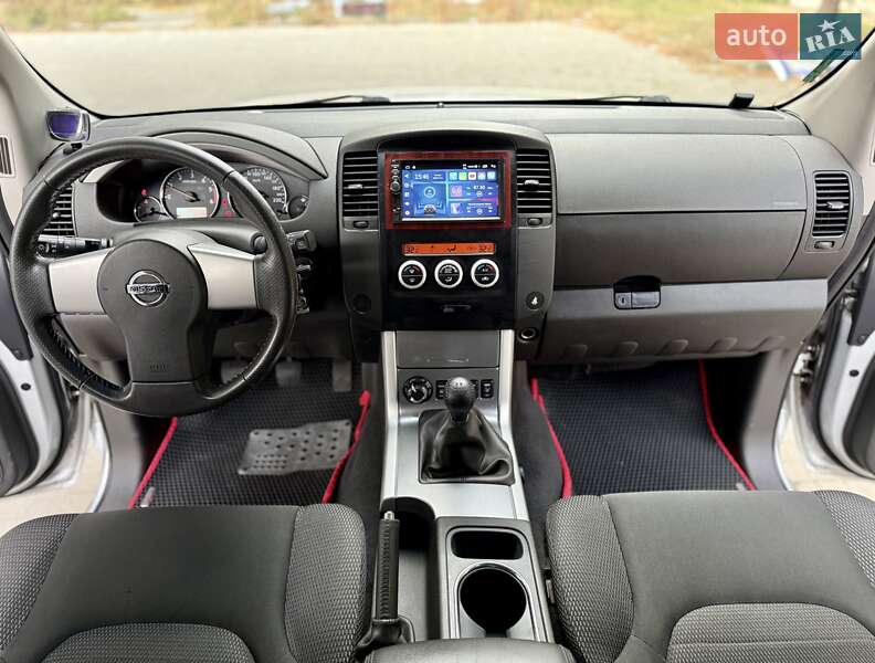Позашляховик / Кросовер Nissan Pathfinder 2012 в Дніпрі фото 21 Позашляховик / Кросовер Nissan Pathfinder 2012 в Дніпрі