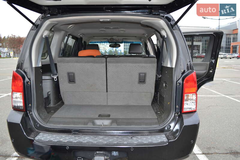 Внедорожник / Кроссовер Nissan Pathfinder 2005 в Броварах