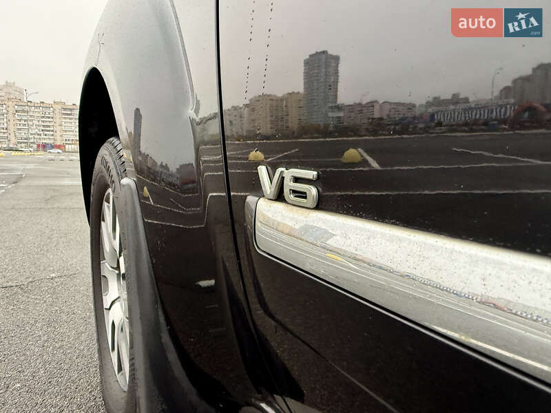 Внедорожник / Кроссовер Nissan Pathfinder 2011 в Киеве