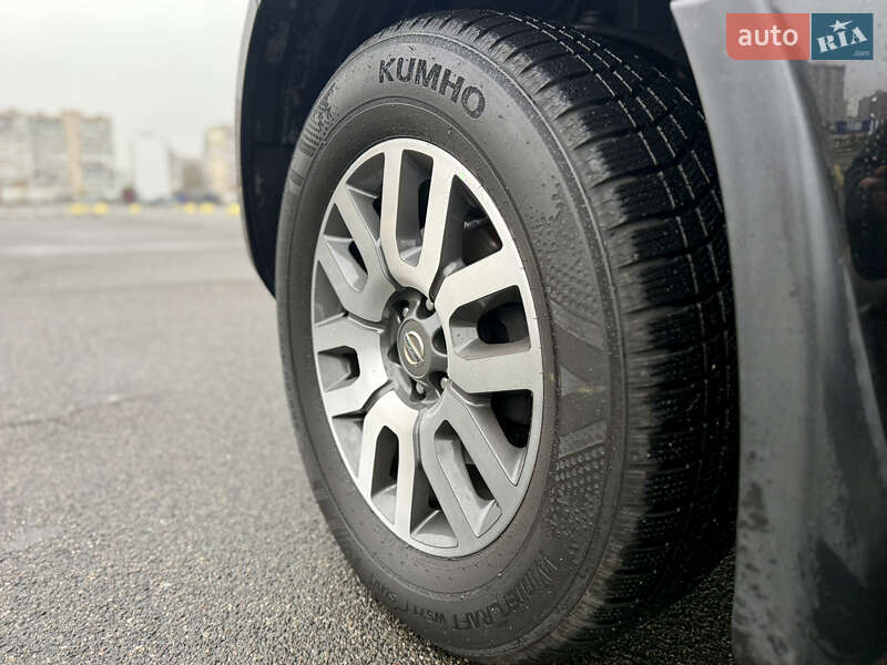 Внедорожник / Кроссовер Nissan Pathfinder 2011 в Киеве