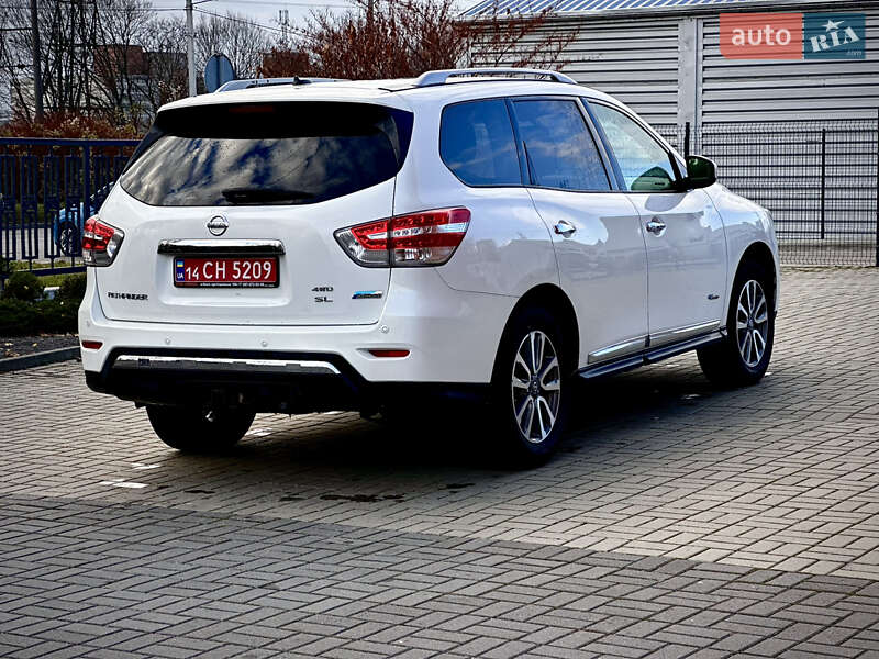 Внедорожник / Кроссовер Nissan Pathfinder 2013 в Львове фото 4 Внедорожник / Кроссовер Nissan Pathfinder 2013 в Львове
