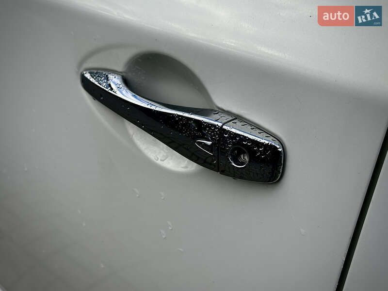 Внедорожник / Кроссовер Nissan Pathfinder 2013 в Львове фото 9 Внедорожник / Кроссовер Nissan Pathfinder 2013 в Львове