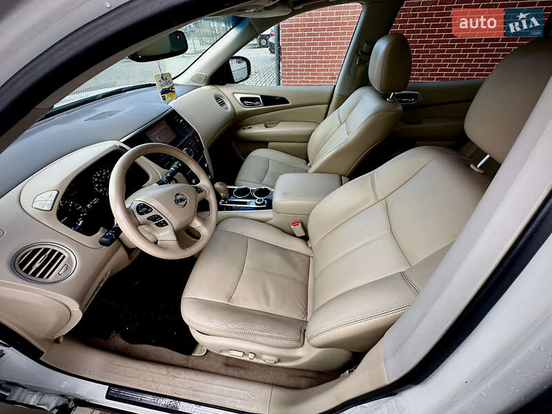 Внедорожник / Кроссовер Nissan Pathfinder 2013 в Львове фото 12 Внедорожник / Кроссовер Nissan Pathfinder 2013 в Львове