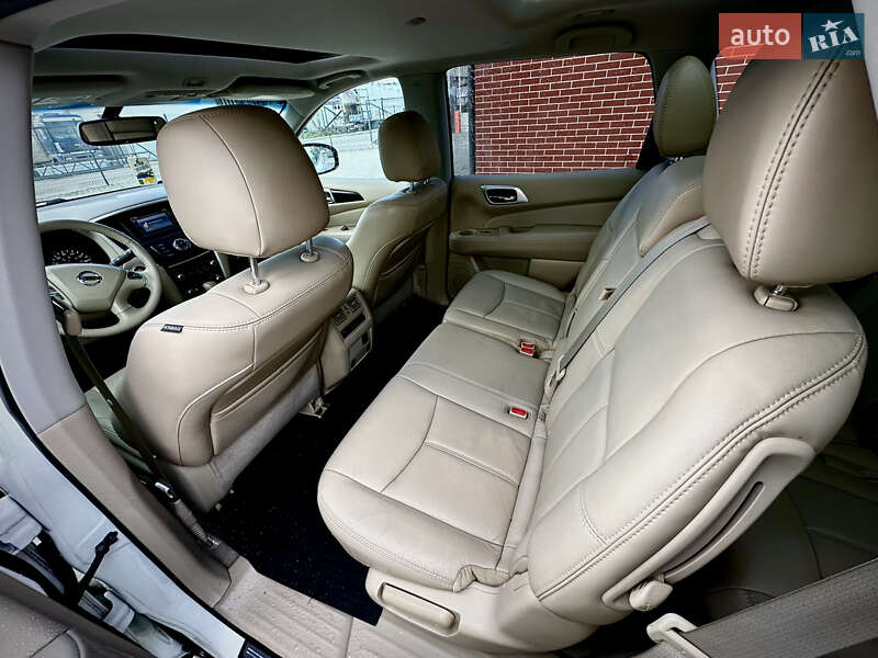 Внедорожник / Кроссовер Nissan Pathfinder 2013 в Львове фото 16 Внедорожник / Кроссовер Nissan Pathfinder 2013 в Львове