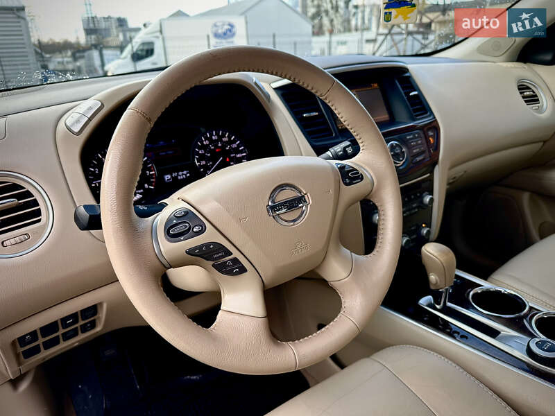 Внедорожник / Кроссовер Nissan Pathfinder 2013 в Львове фото 31 Внедорожник / Кроссовер Nissan Pathfinder 2013 в Львове