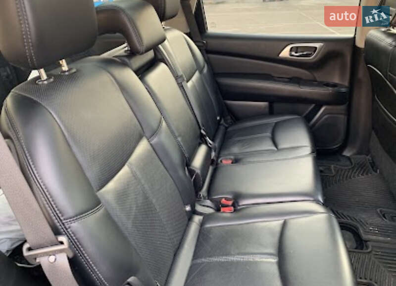 Позашляховик / Кросовер Nissan Pathfinder 2014 в Житомирі