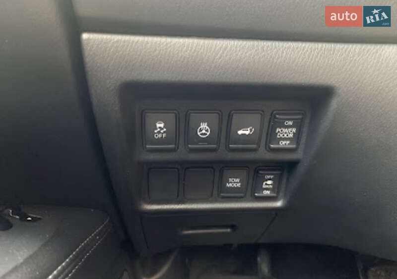 Позашляховик / Кросовер Nissan Pathfinder 2014 в Житомирі