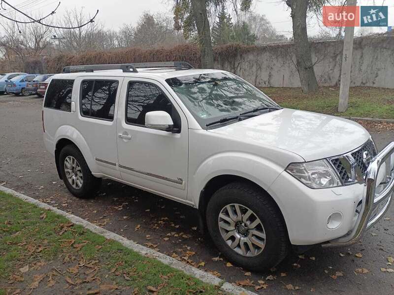 Позашляховик / Кросовер Nissan Pathfinder 2014 в Золотоноші фото Позашляховик / Кросовер Nissan Pathfinder 2014 в Золотоноші