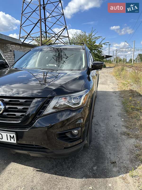 Внедорожник / Кроссовер Nissan Pathfinder 2019 в Кременчуге