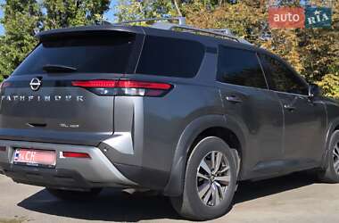 Позашляховик / Кросовер Nissan Pathfinder 2022 в Черкасах