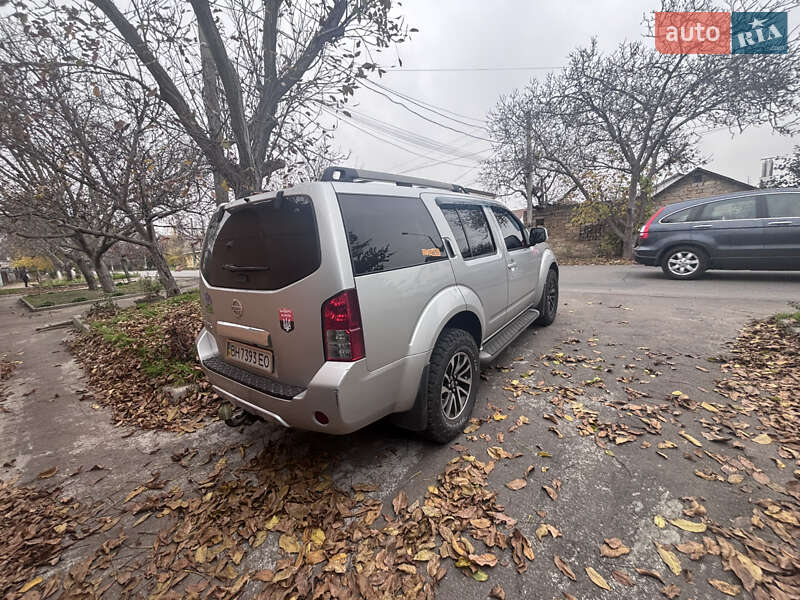 Nissan Pathfinder 2013