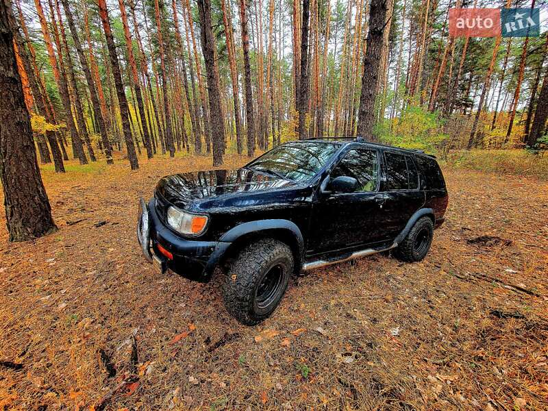 Внедорожник / Кроссовер Nissan Pathfinder 1997 в Харькове
