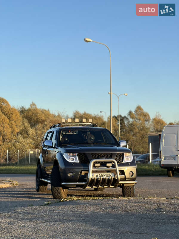Внедорожник / Кроссовер Nissan Pathfinder 2005 в Львове фото 3 Внедорожник / Кроссовер Nissan Pathfinder 2005 в Львове