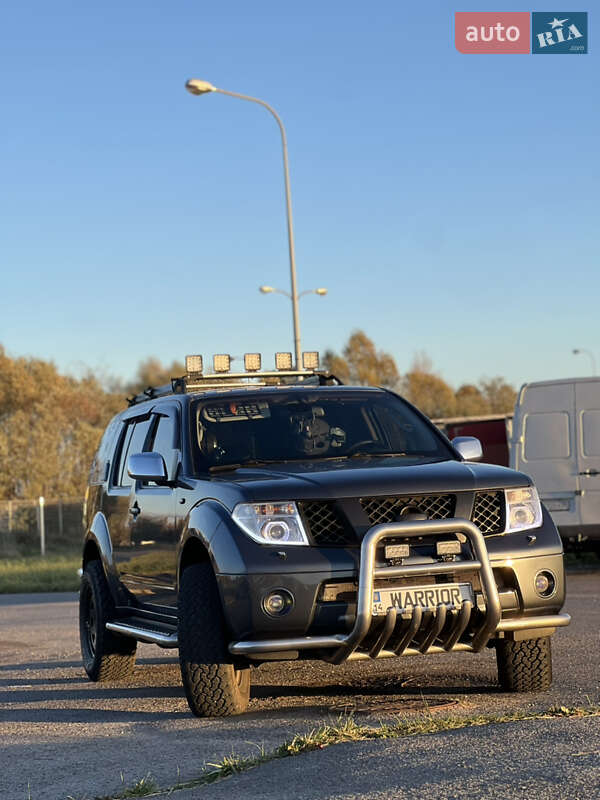 Внедорожник / Кроссовер Nissan Pathfinder 2005 в Львове фото 7 Внедорожник / Кроссовер Nissan Pathfinder 2005 в Львове
