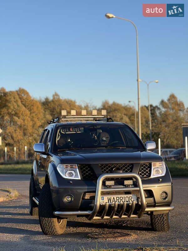 Внедорожник / Кроссовер Nissan Pathfinder 2005 в Львове фото 14 Внедорожник / Кроссовер Nissan Pathfinder 2005 в Львове