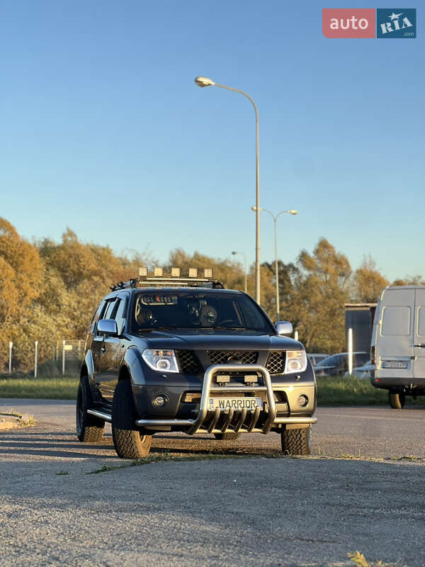 Внедорожник / Кроссовер Nissan Pathfinder 2005 в Львове фото 17 Внедорожник / Кроссовер Nissan Pathfinder 2005 в Львове