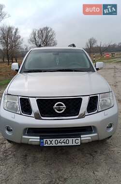 Внедорожник / Кроссовер Nissan Pathfinder 2012 в Богодухове