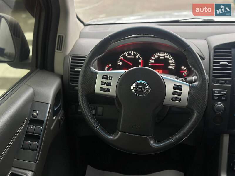 Внедорожник / Кроссовер Nissan Pathfinder 2013 в Одессе